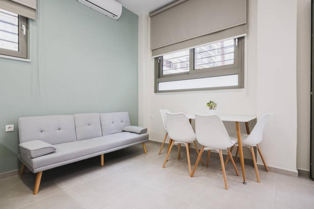 Peris 2 - Central Apt Near Old Town - Ac, Washer Ханя Екстериор снимка